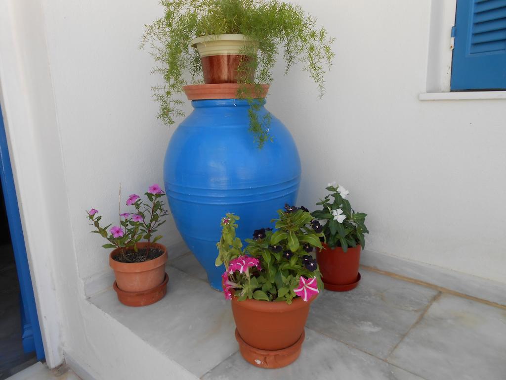 Agnes Rooms Kini Exterior foto